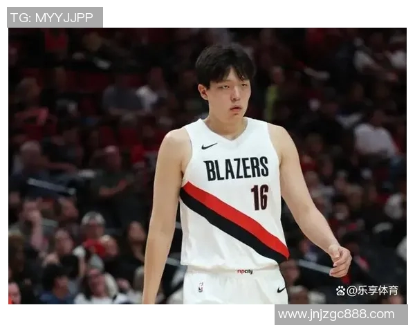 狂轰33+10+10，新星爆发创纪录，他能否拯救球队和主帅？