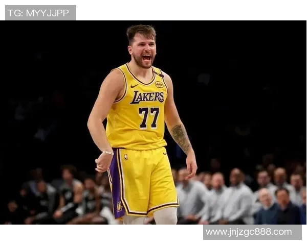 东契奇喊话湖人目标总冠军！这话听着熟悉，但这次不同